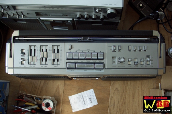 Sharp GF-9494 Boombox